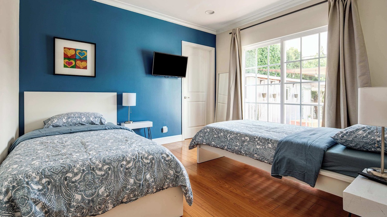 Photo of Bedroom in Encino
