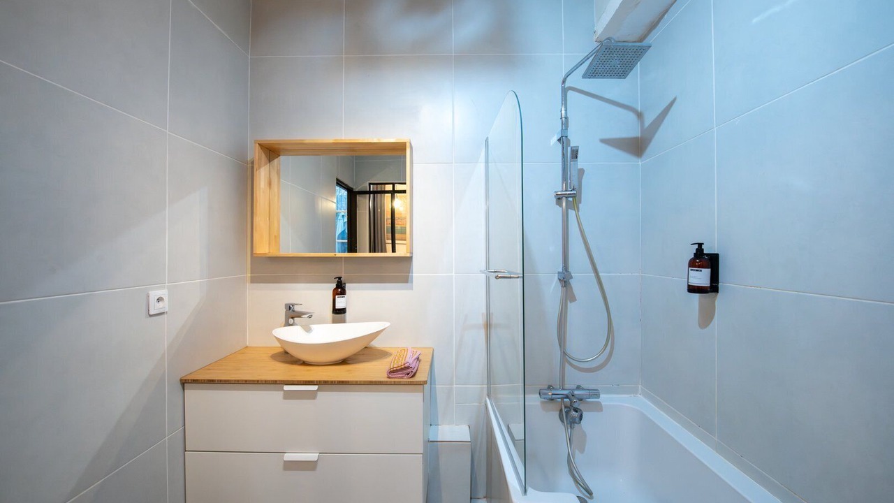 Photo of Bathroom in 5th Arrondissement