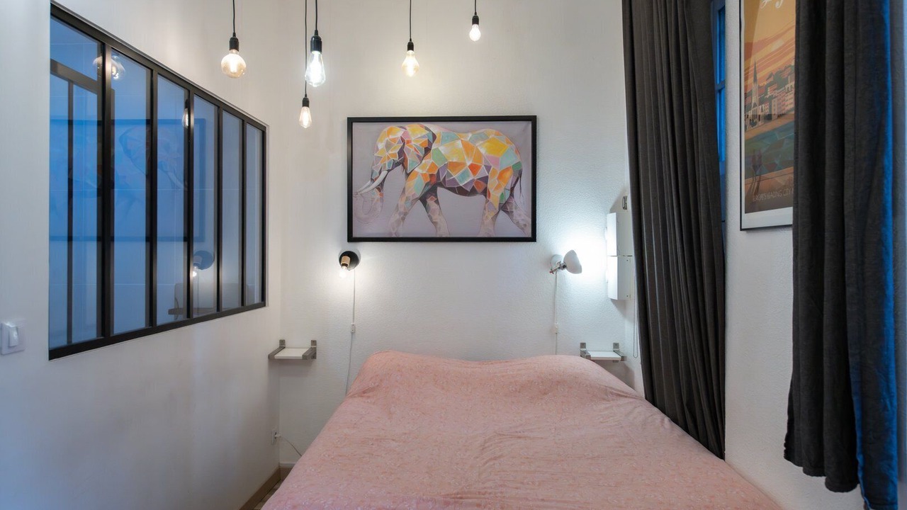 Photo of Bedroom in 5th Arrondissement