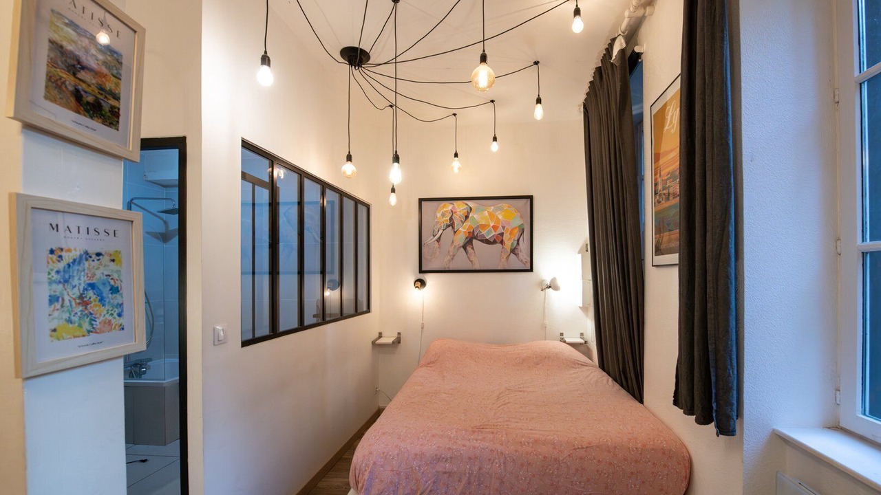 Photo of Bedroom in 5th Arrondissement