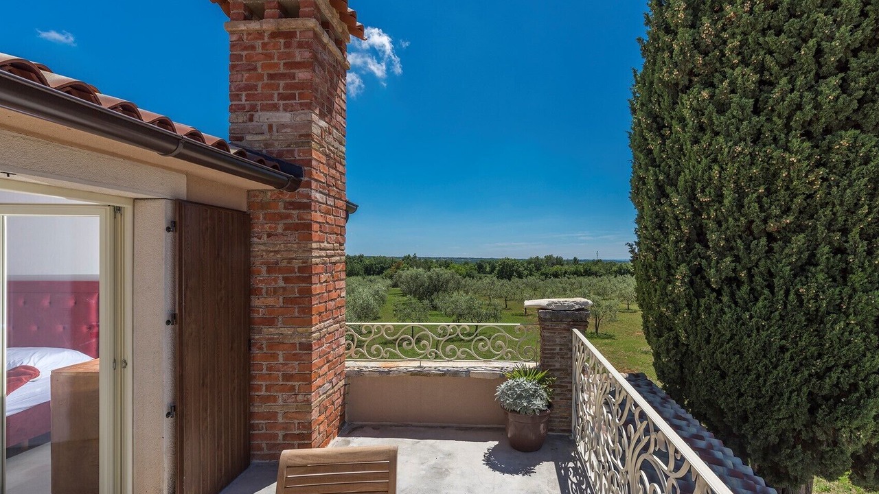 Photo of Patio Balcony in Tar