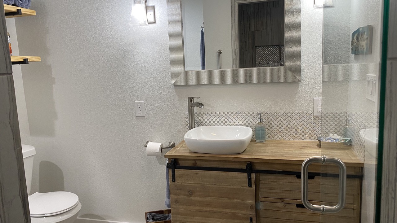 Photo of Bathroom in Graford