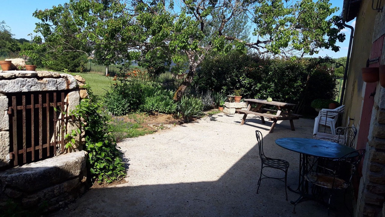 Photo of Outdoor in Scoury