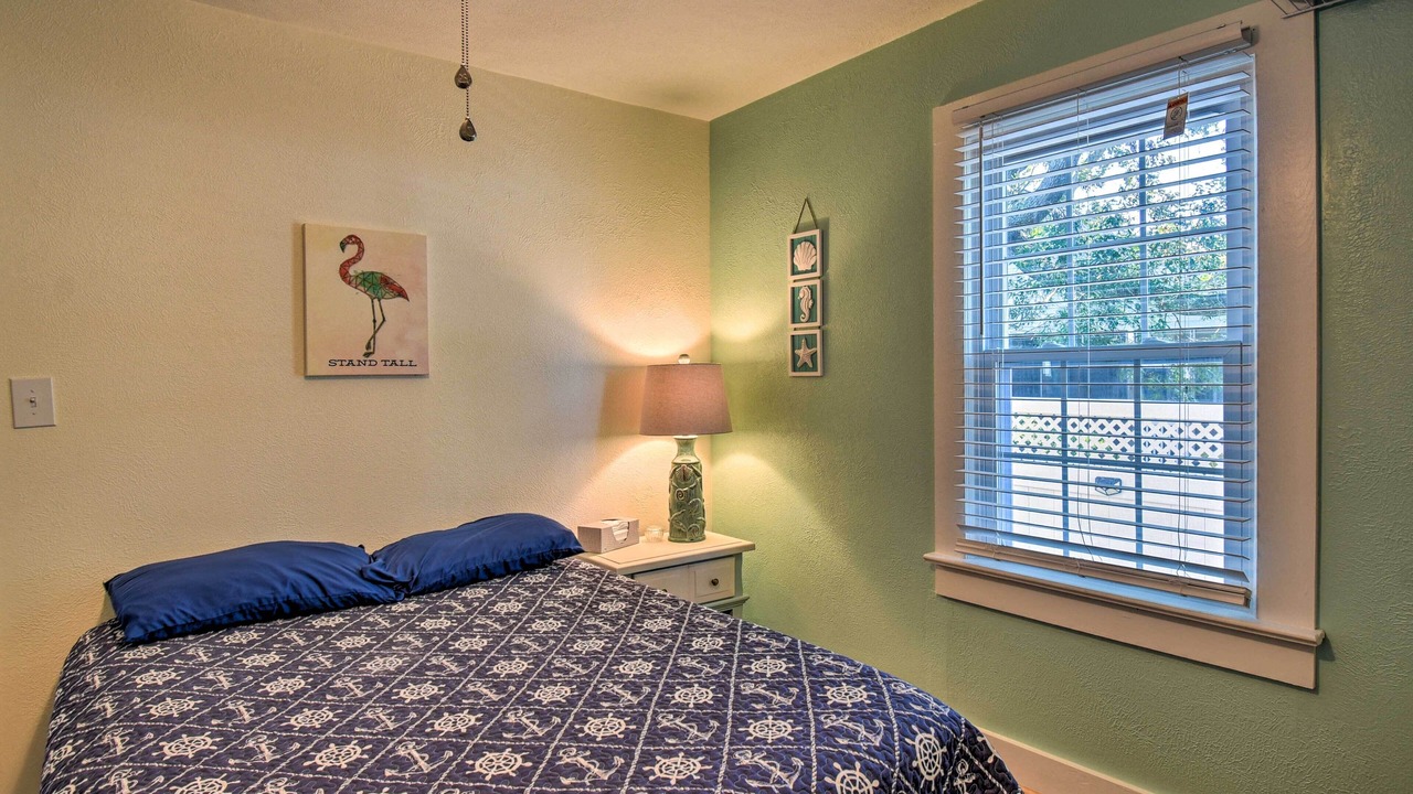 Photo of Bedroom in Deltaville