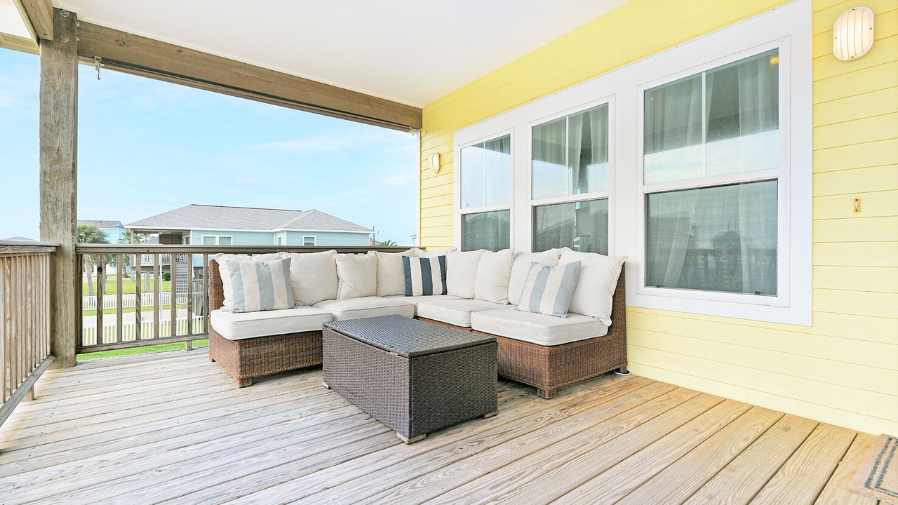 Photo of Patio Balcony in Terramar Beach
