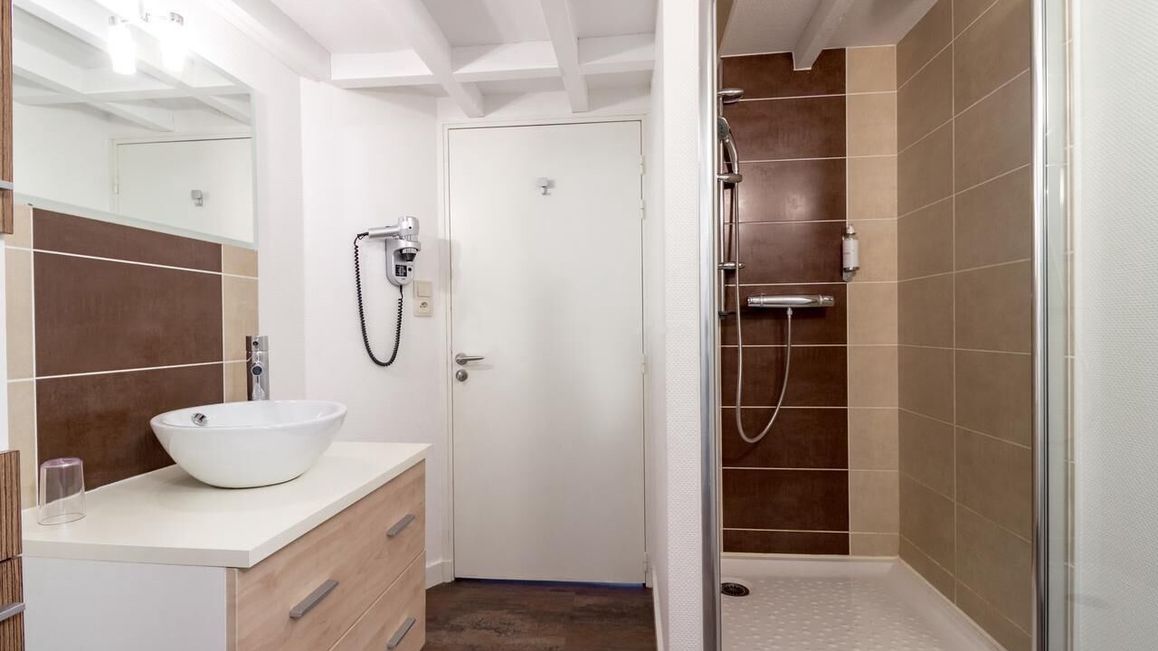 Photo of Bathroom in Bruz