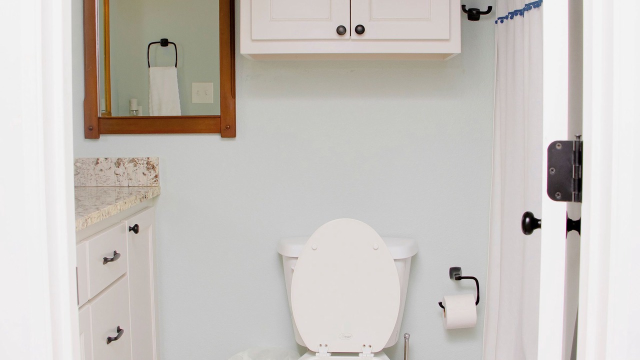 Photo of Bathroom in Hulbert