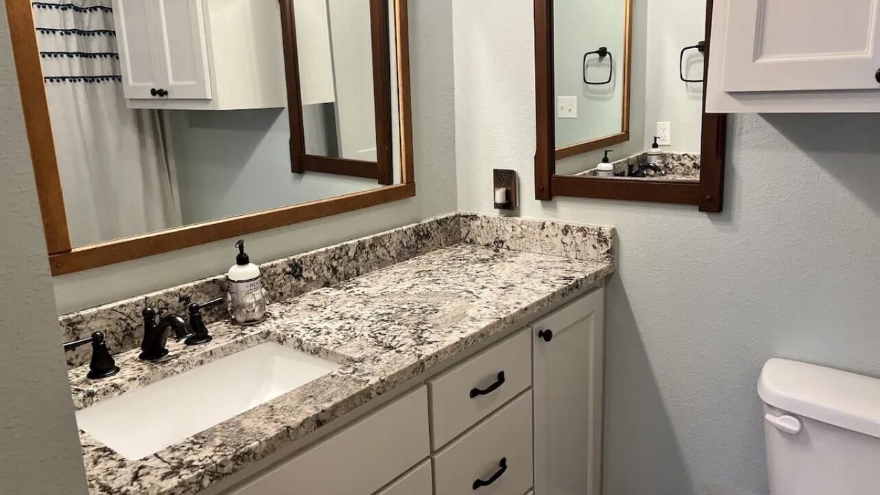 Photo of Bathroom in Hulbert
