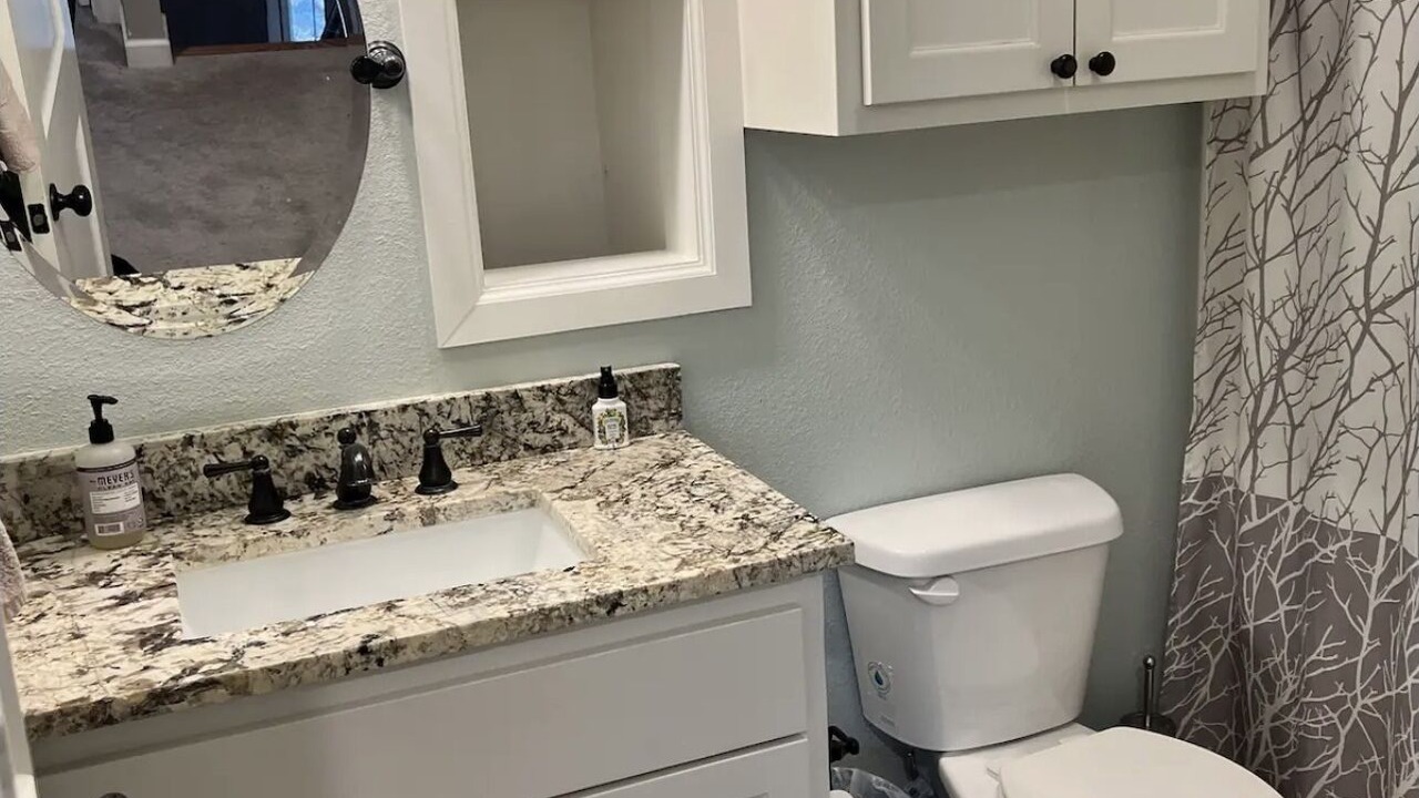 Photo of Bathroom in Hulbert