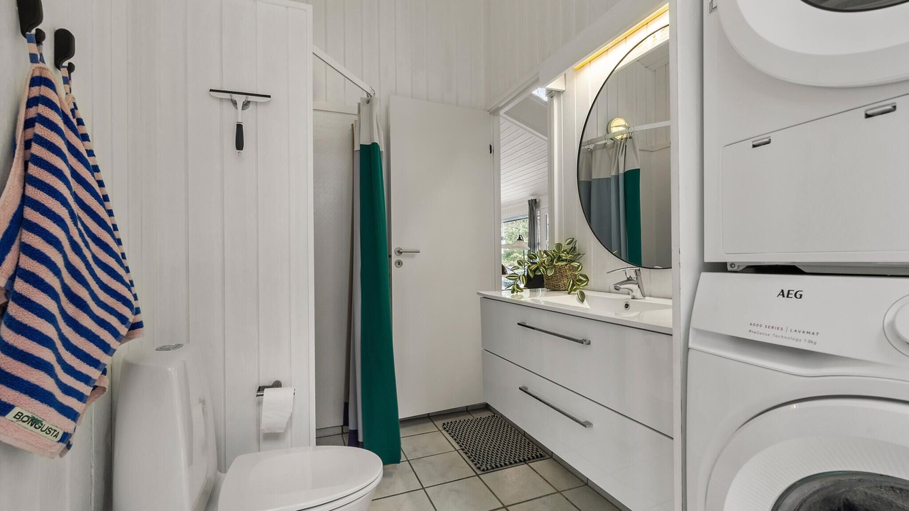 Photo of Bathroom in Femmøller