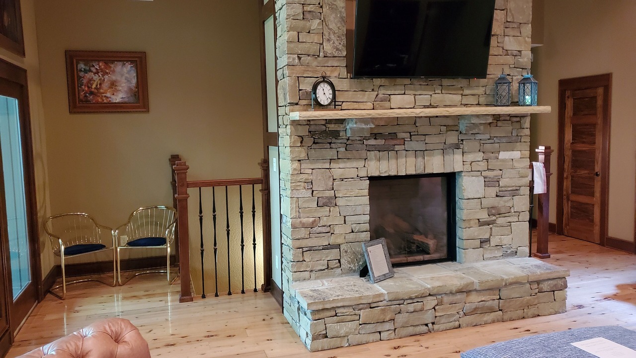 Photo of Livingroom in Caryville