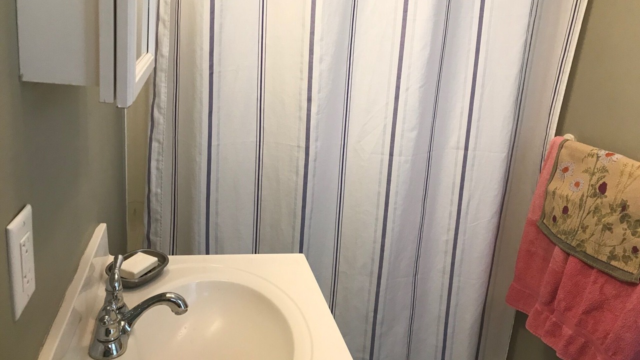 Photo of Bathroom in Williamstown