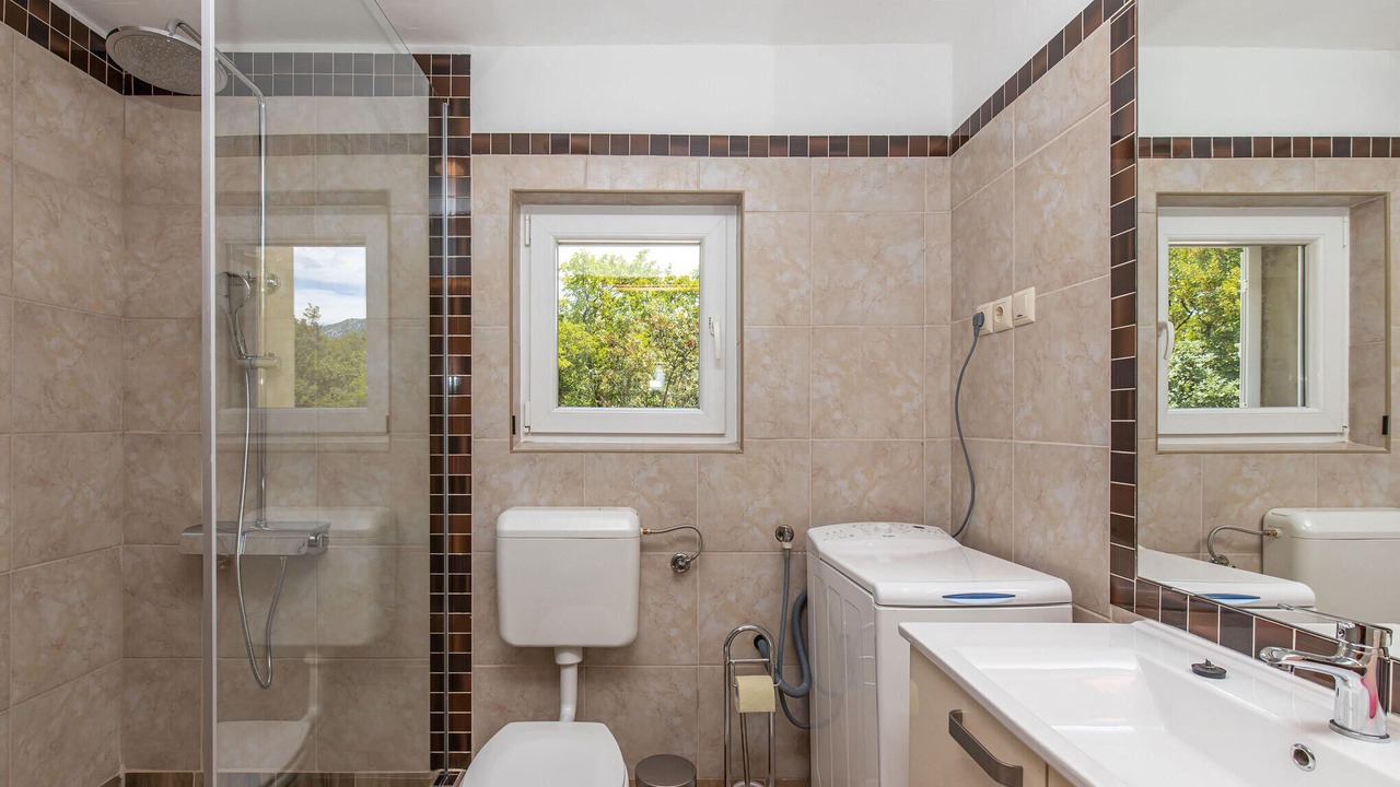 Photo of Bathroom in Smrika