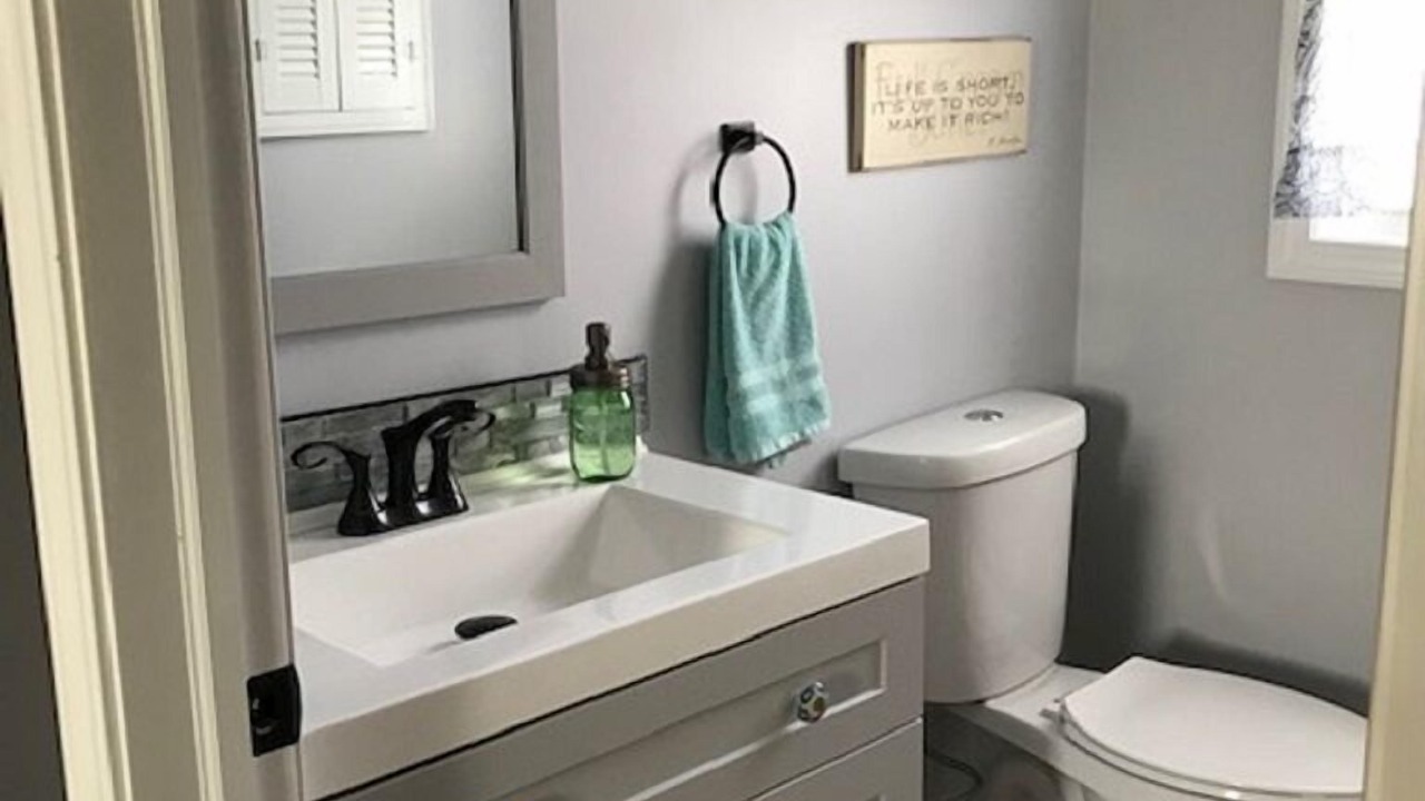 Photo of Bathroom in Dale