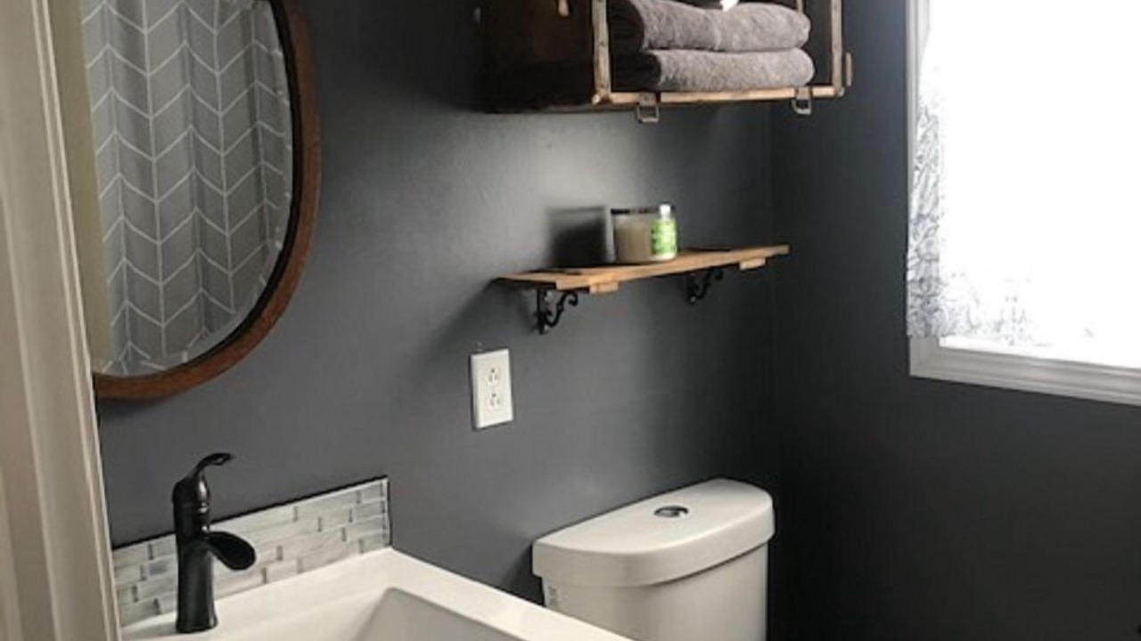 Photo of Bathroom in Dale