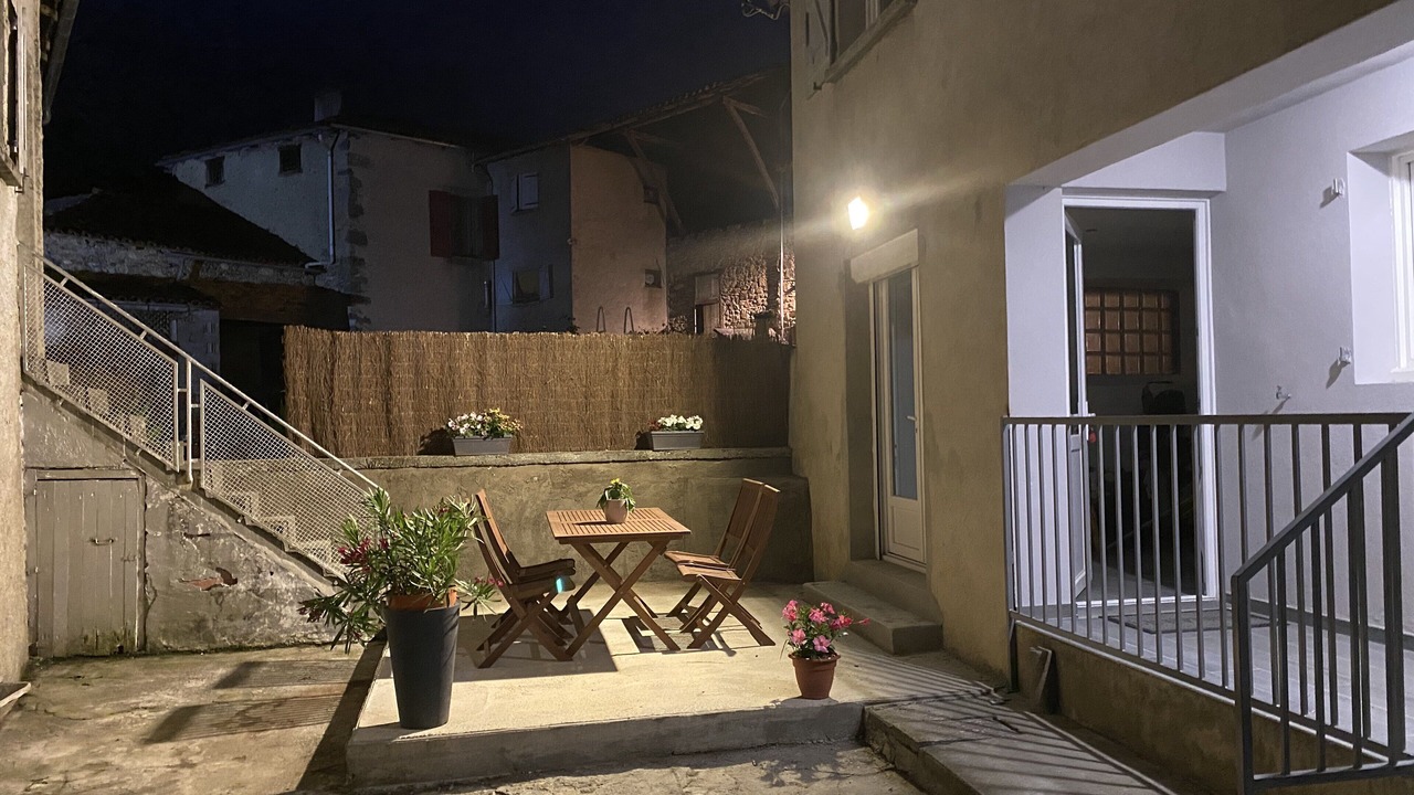 Photo of Patio Balcony in Aveux
