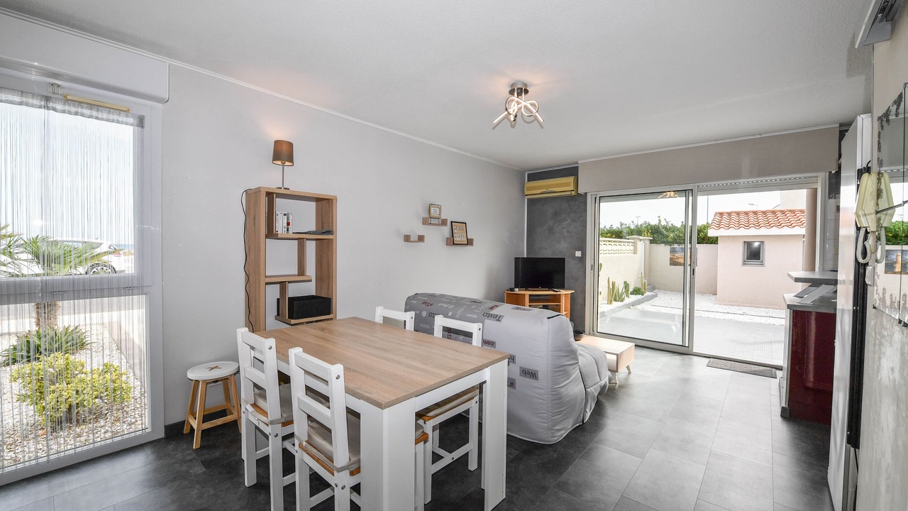 Photo of Livingroom in Saint-Cyprien Plage