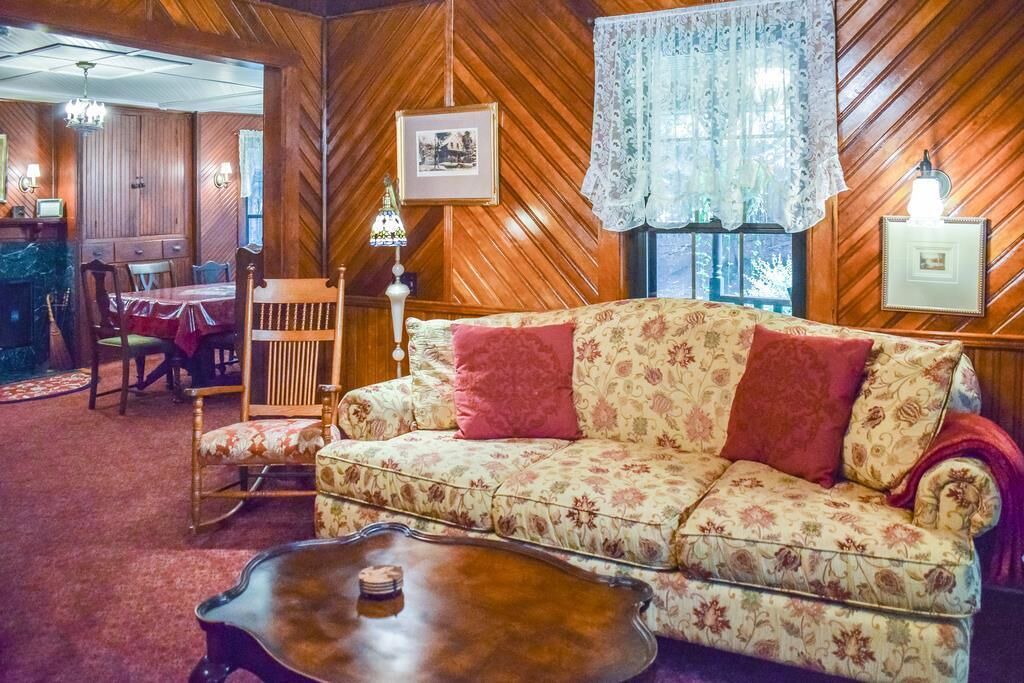 Photo of Livingroom in Inlet