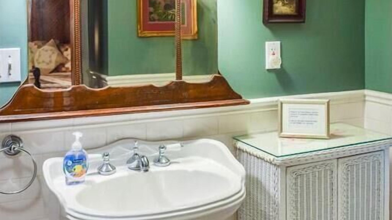 Photo of Bathroom in Inlet