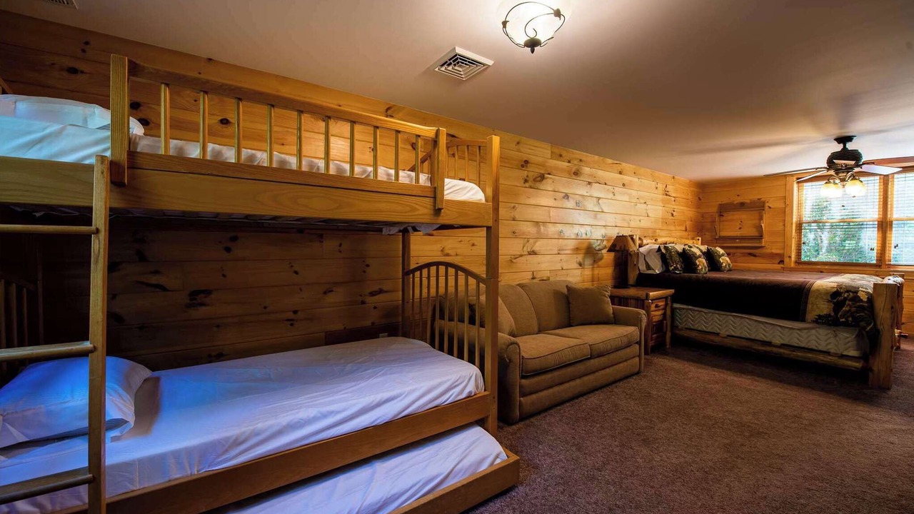 Photo of Bedroom in Lakeville