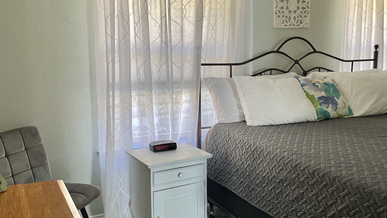Photo of Bedroom in Granbury