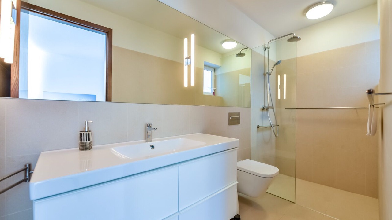 Photo of Bathroom in Benimeit