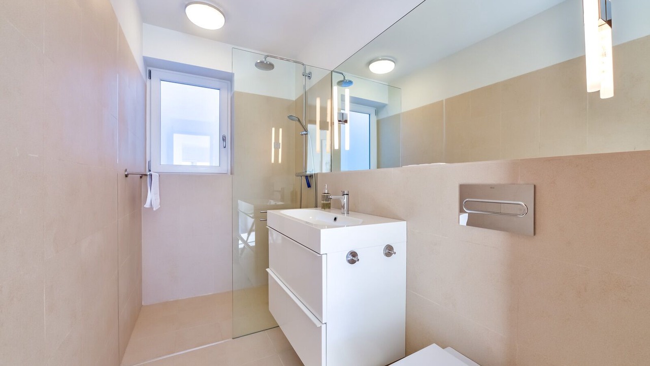 Photo of Bathroom in Benimeit