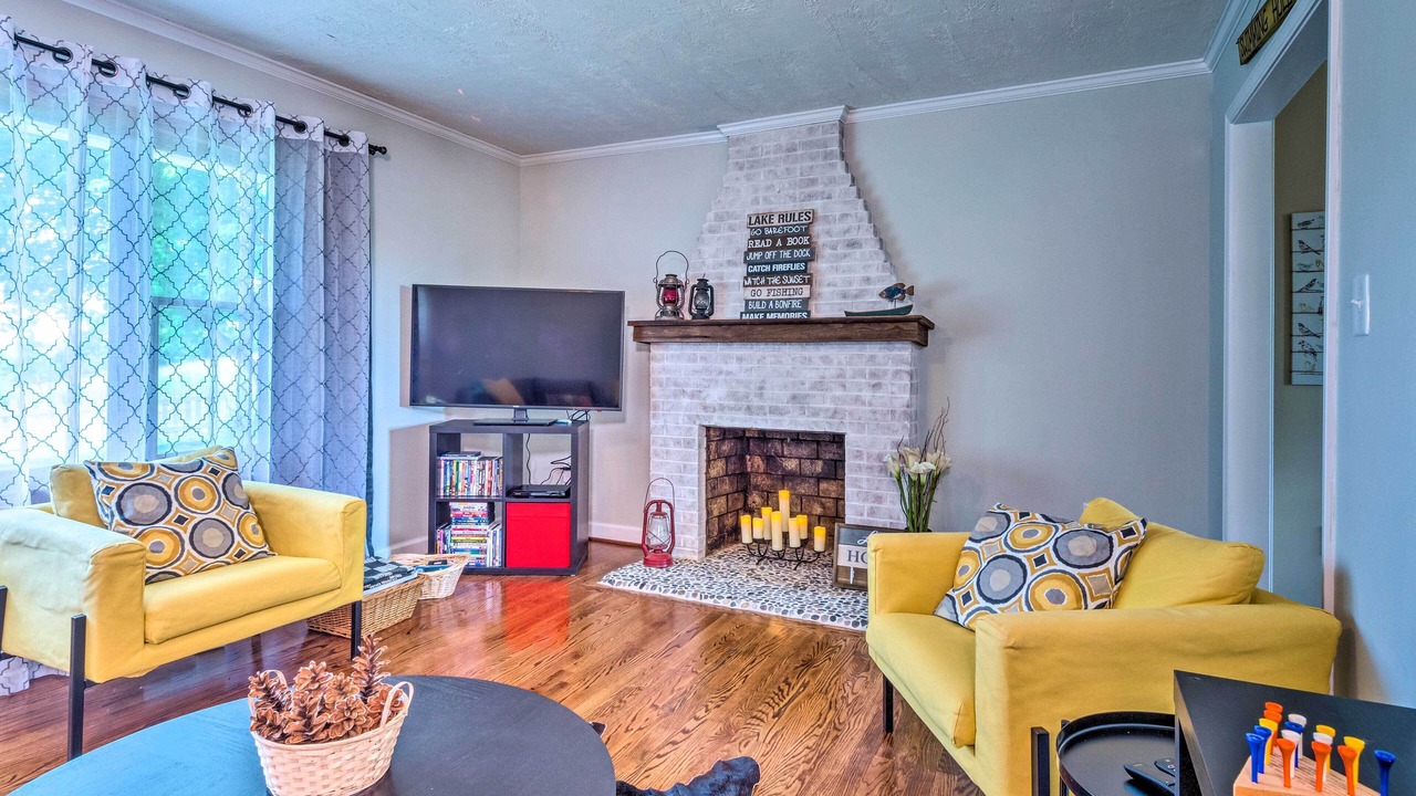 Photo of Bedroom in Byrdstown