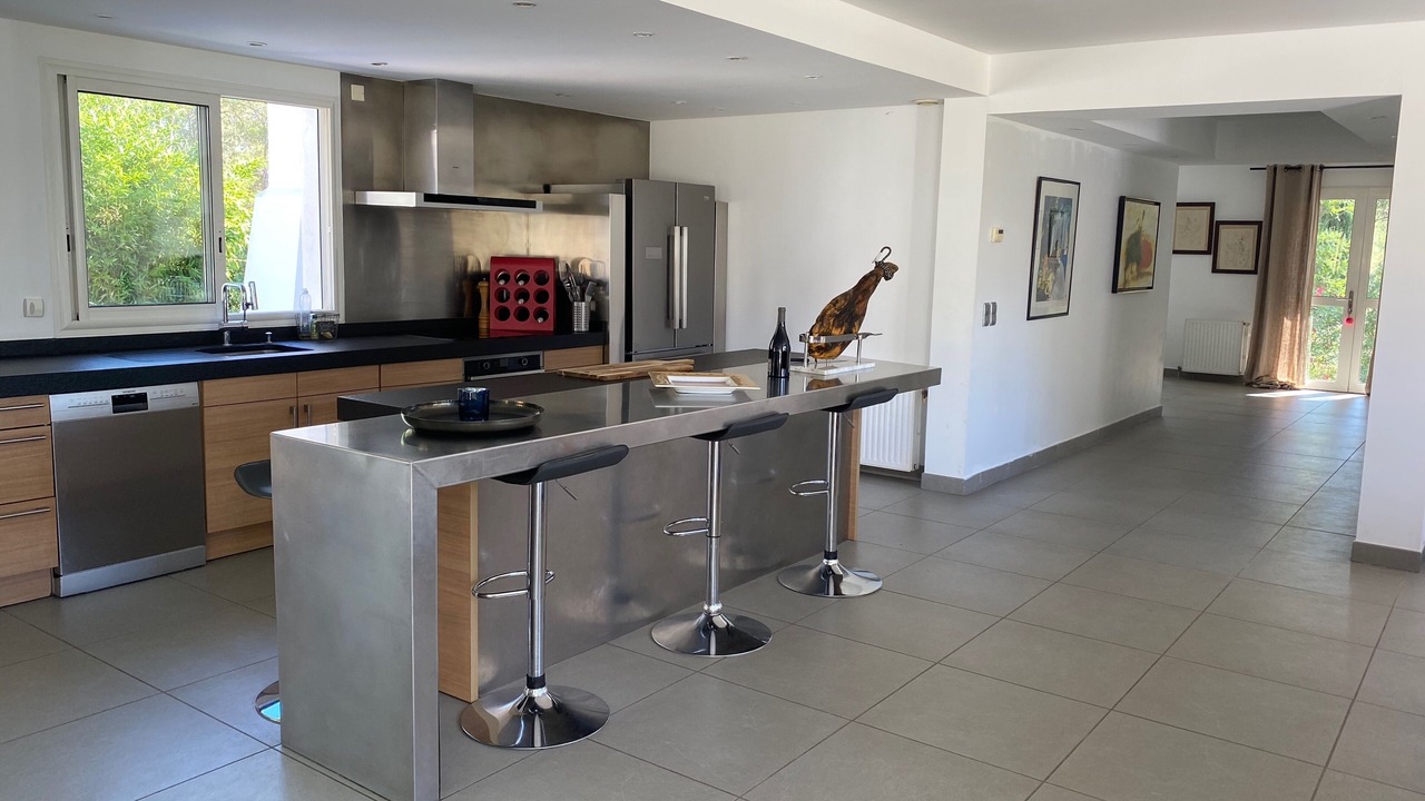 Photo of Kitchen in Saint-Clement-de-Riviere