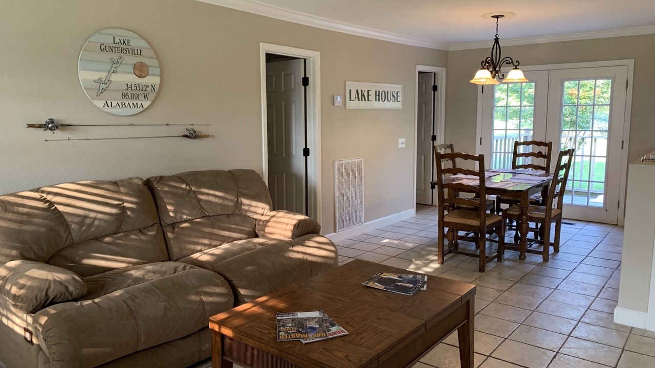 Photo of Bedroom in Guntersville