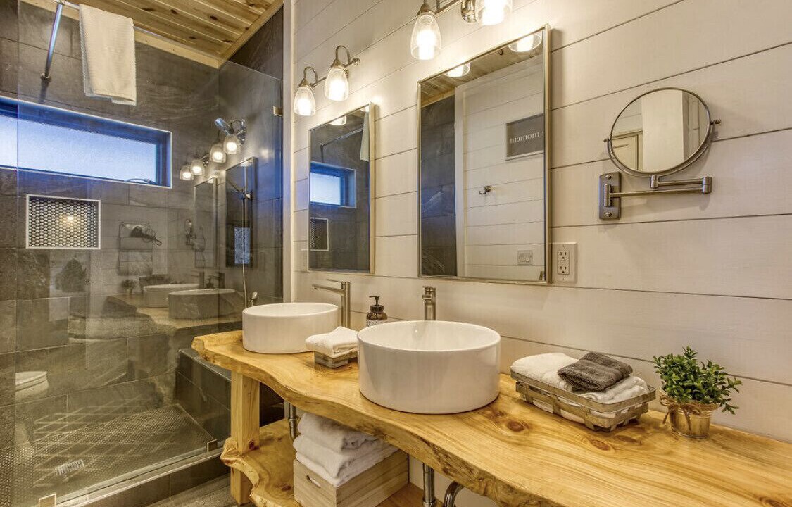 Photo of Bathroom in Chalet Village North