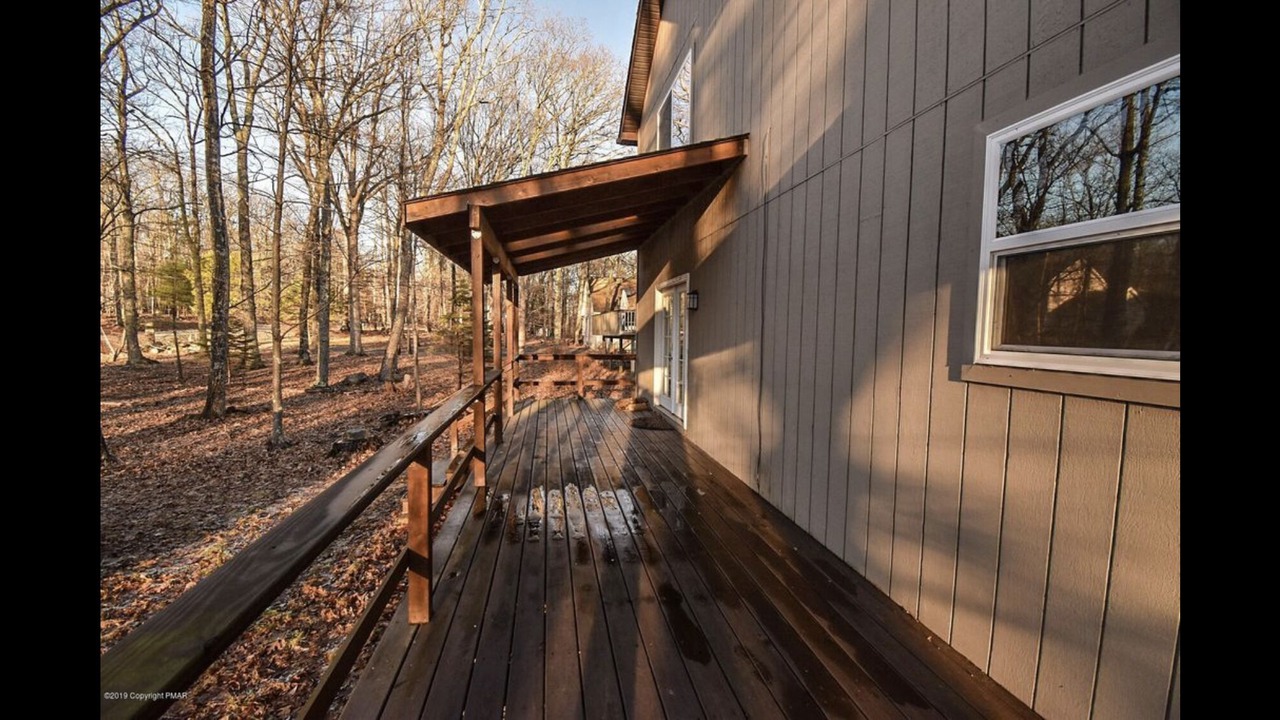 Photo of Patio Balcony in Bushkill