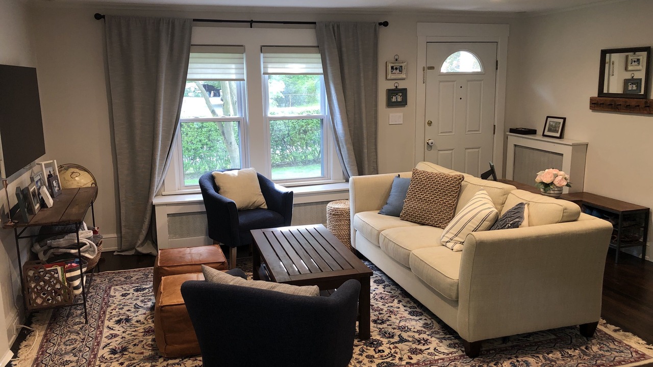 Photo of Livingroom in Darien