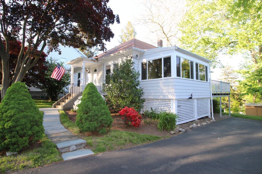 Photo of Others in Darien