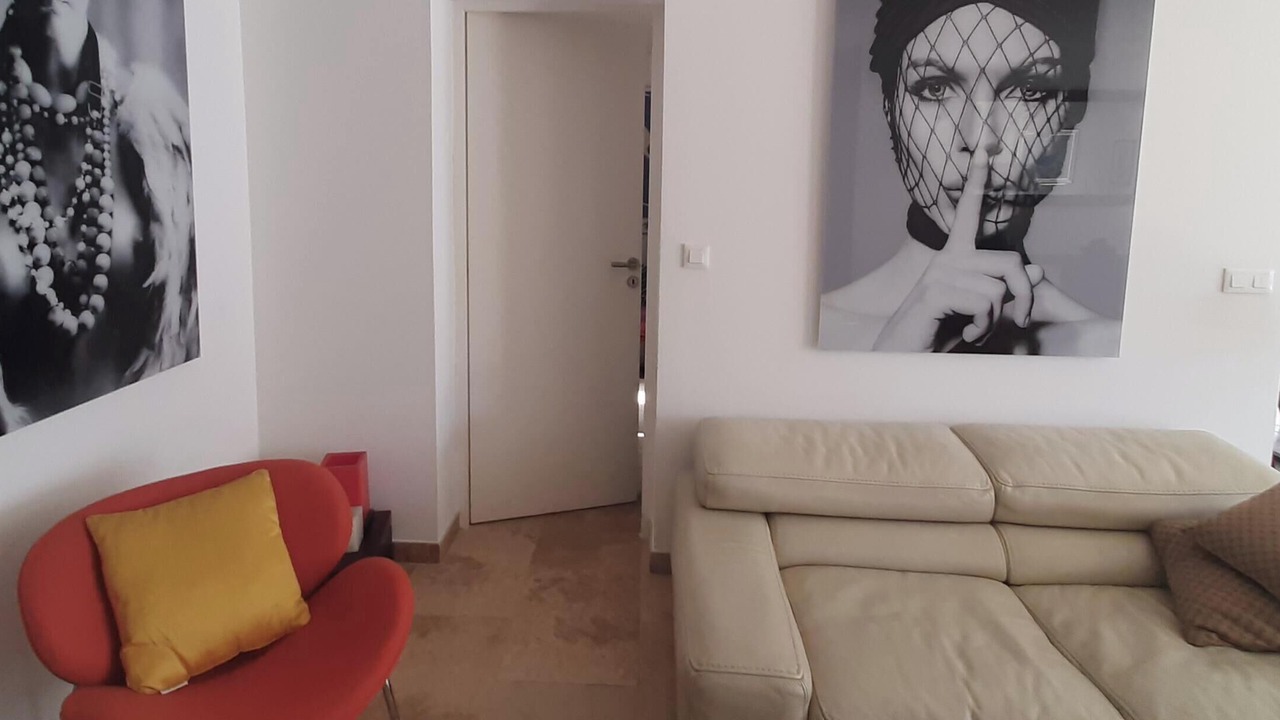 Photo of Livingroom in 12th Arrondissement