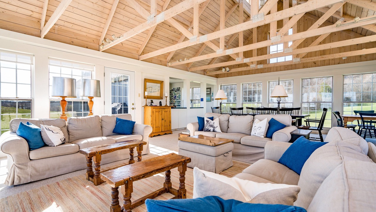 Photo of Livingroom in Glen Huron