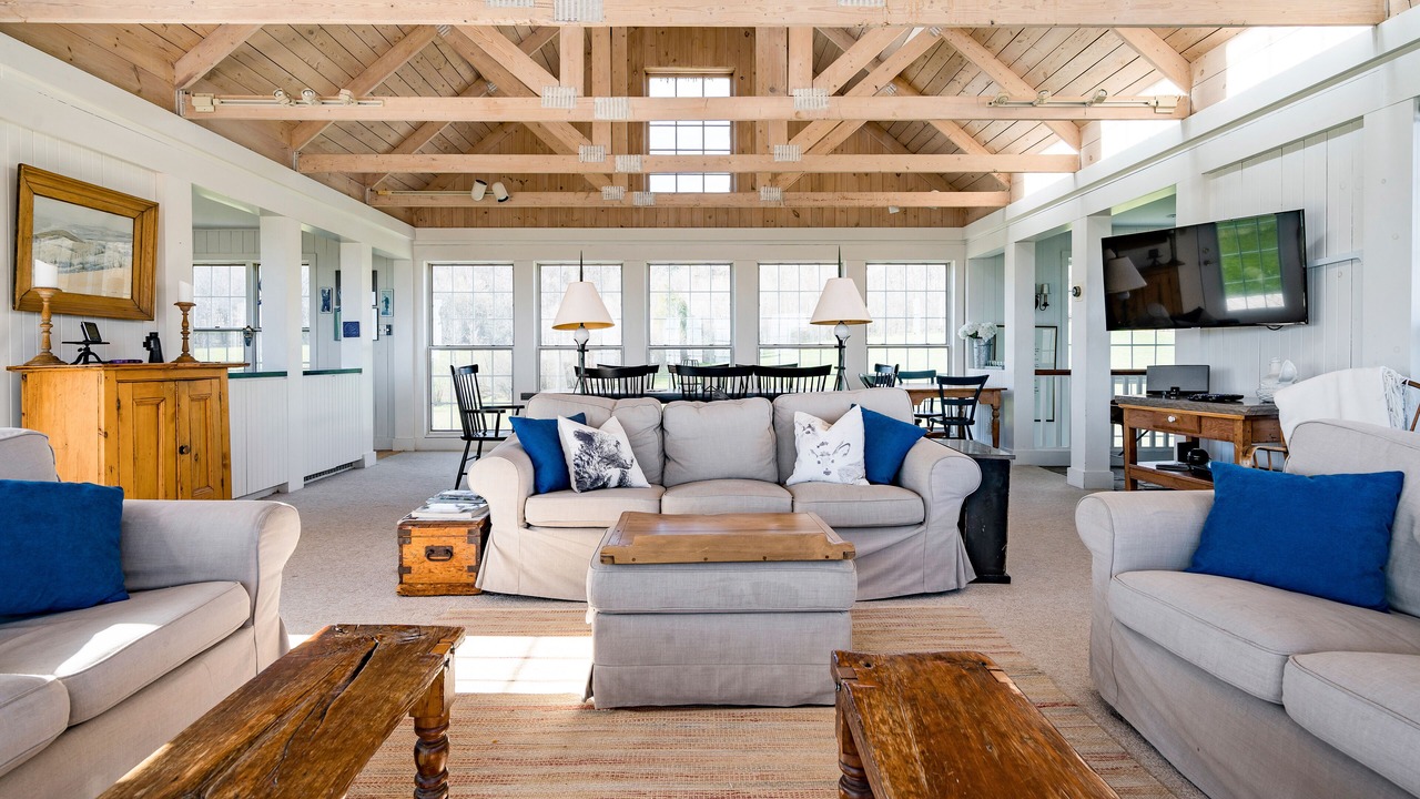 Photo of Livingroom in Glen Huron