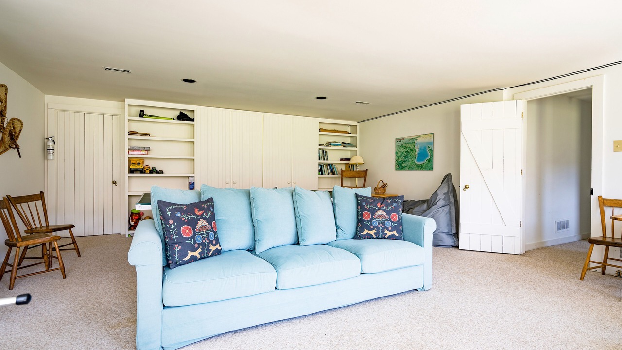 Photo of Livingroom in Glen Huron