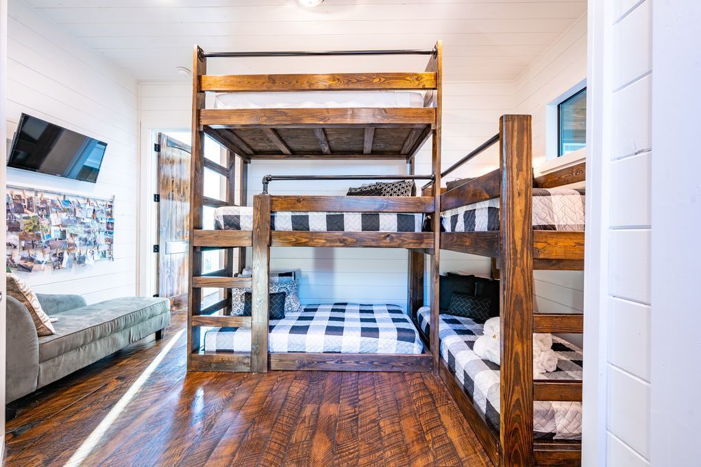 Photo of Bedroom in Broken Bow