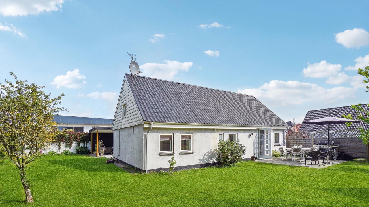 Photo of Others in Asaa