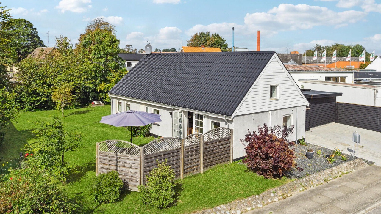 Photo of Others in Asaa