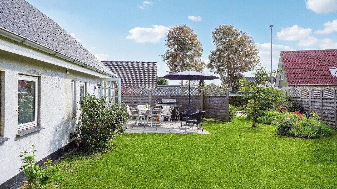 Photo of Others in Asaa