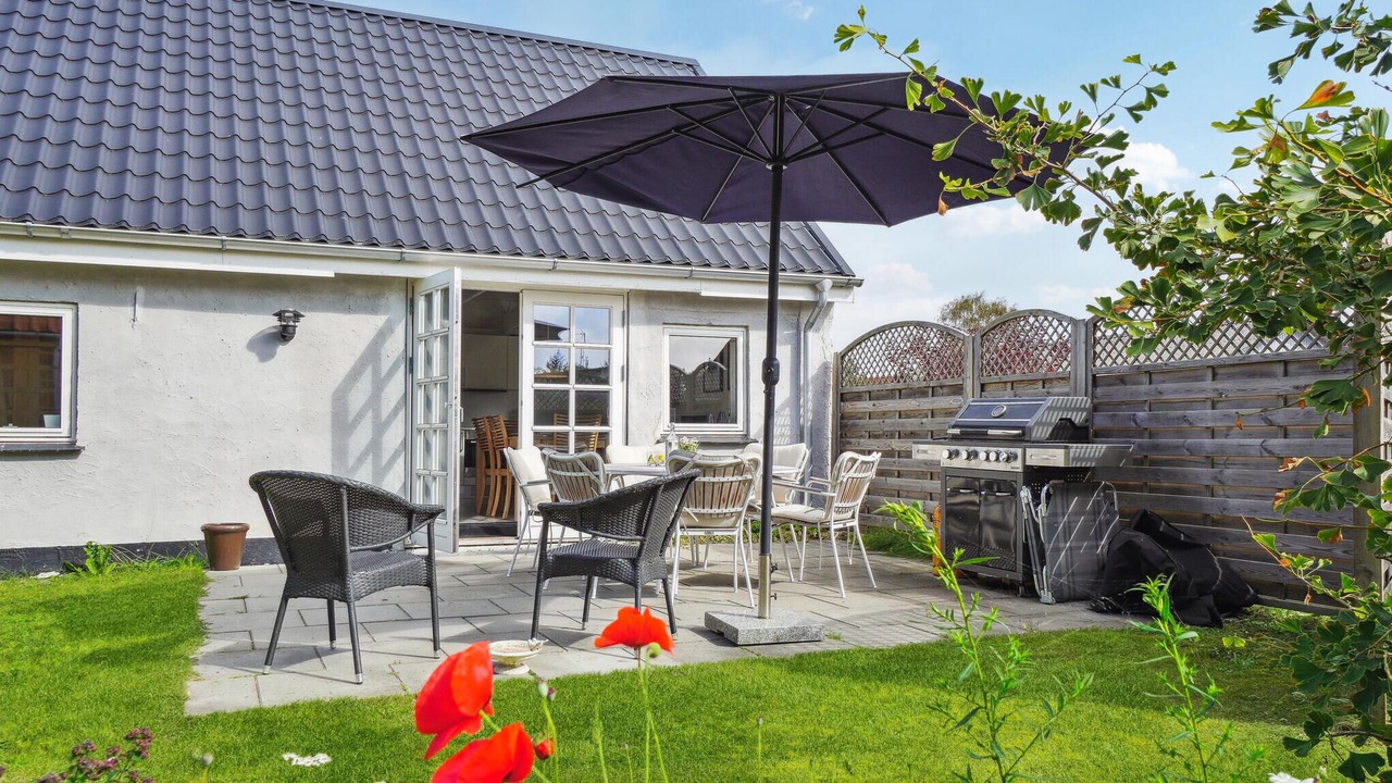 Photo of Others in Asaa