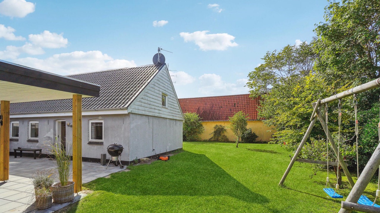 Photo of Others in Asaa