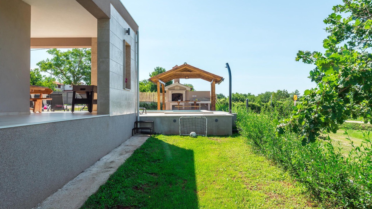 Photo of Outdoor in Orihi