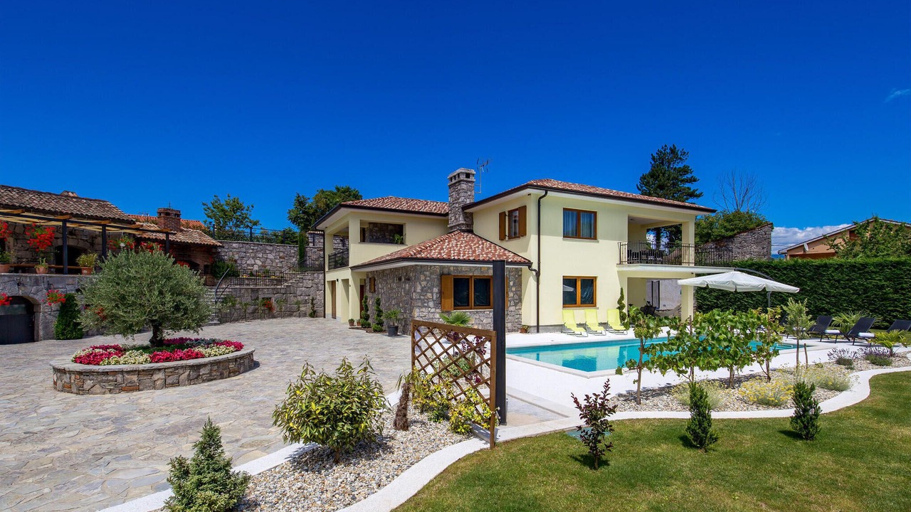 Photo of Outdoor in Mucici