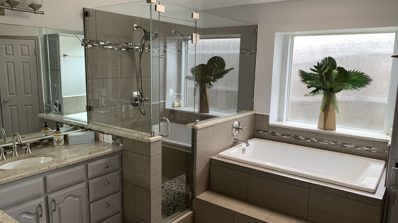 Photo of Bathroom in North Central Carrollton