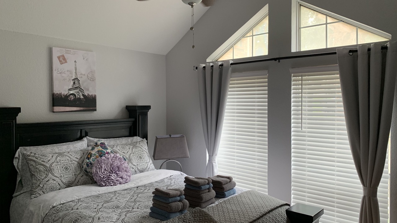 Photo of Bedroom in North Central Carrollton