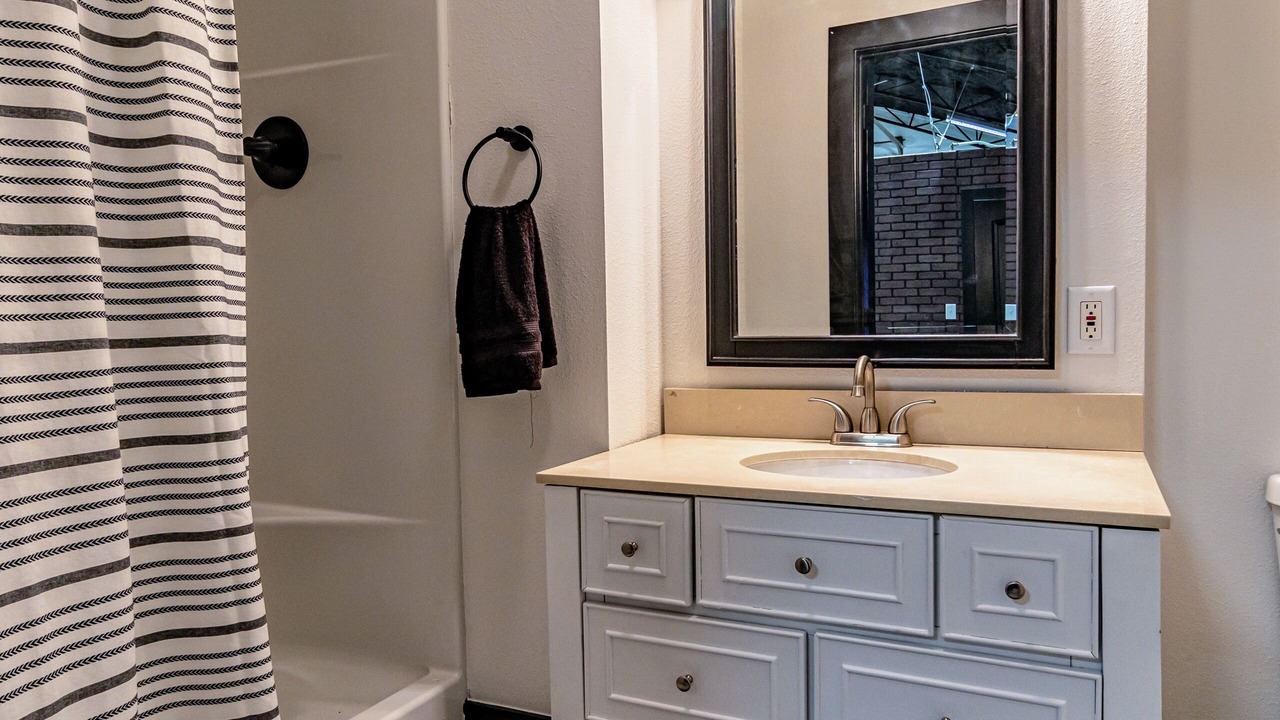 Photo of Bathroom in Tontitown