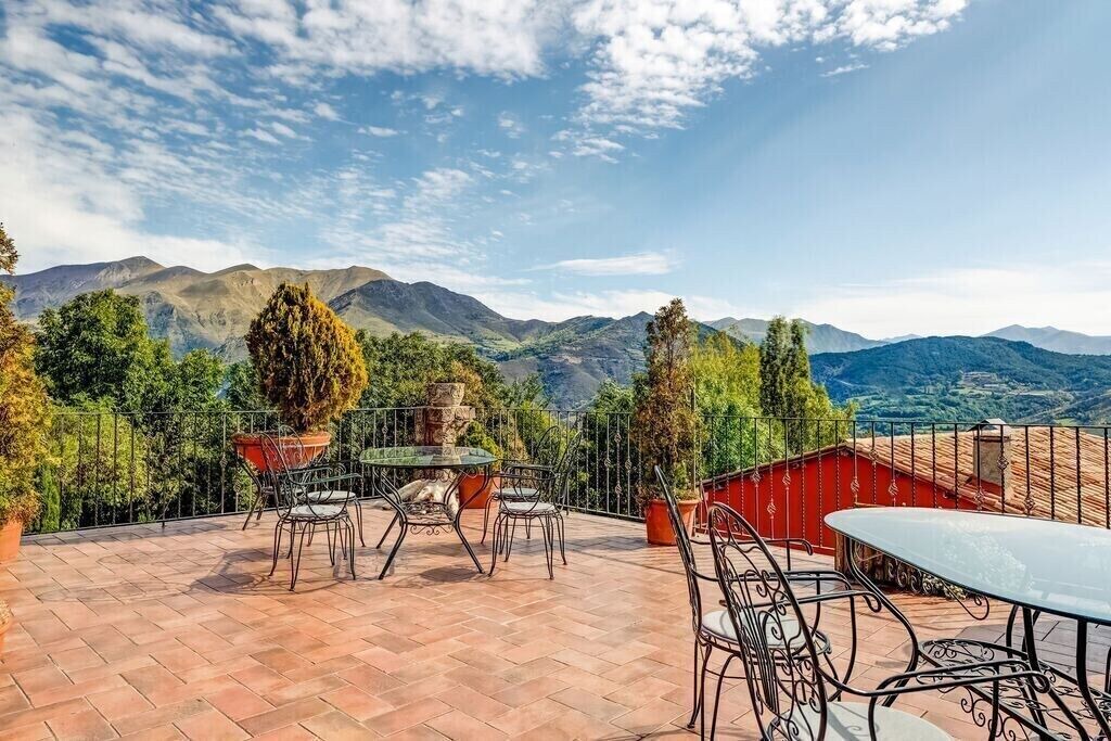 Photo of Outdoor in Denuy